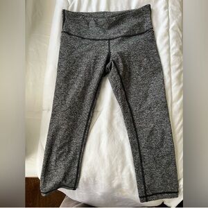 Lululemon crop leggings